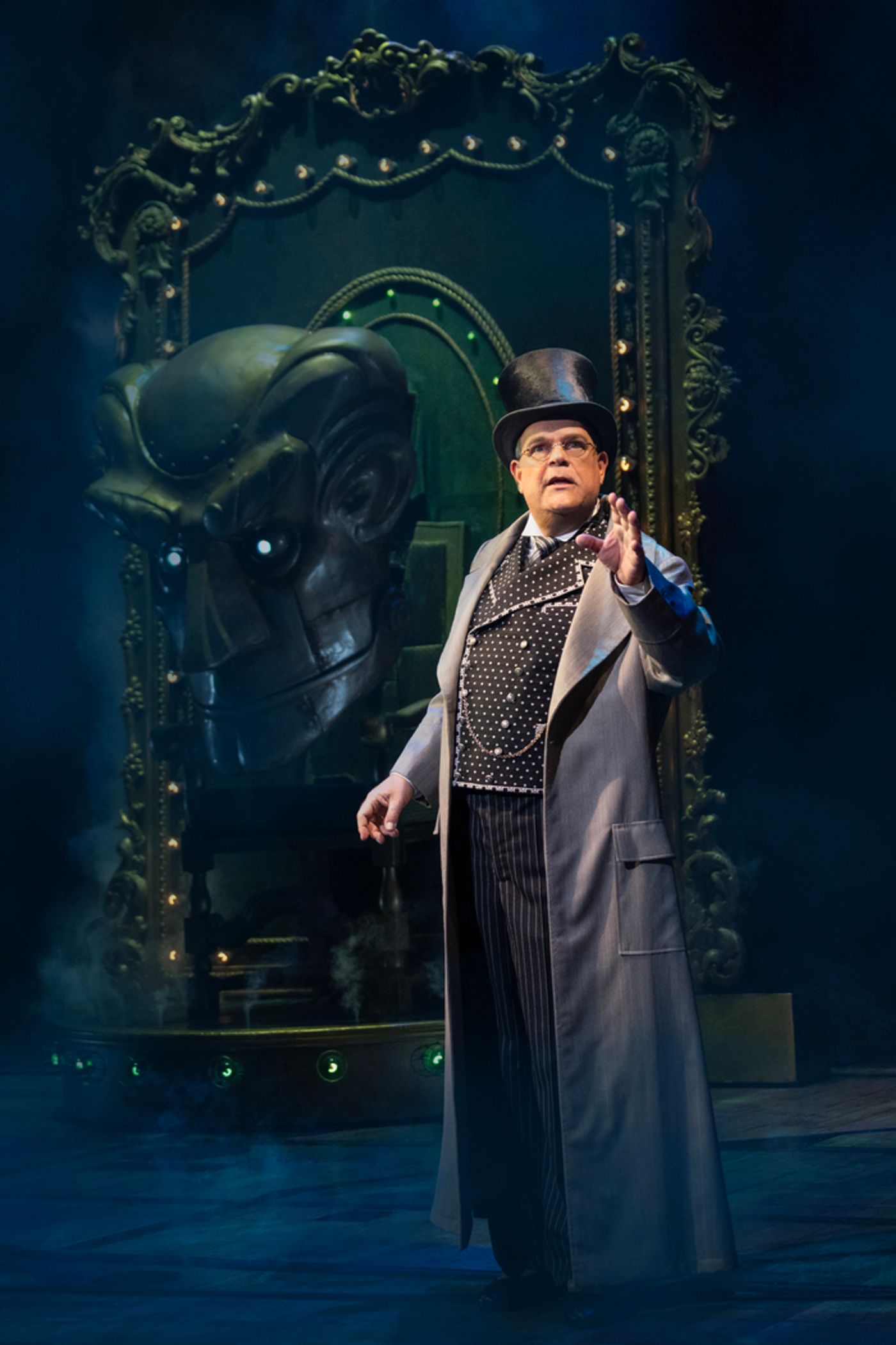 Photos: Mary Kate Morrissey, Alexandra Socha & Donna McKechnie in WICKED  Image